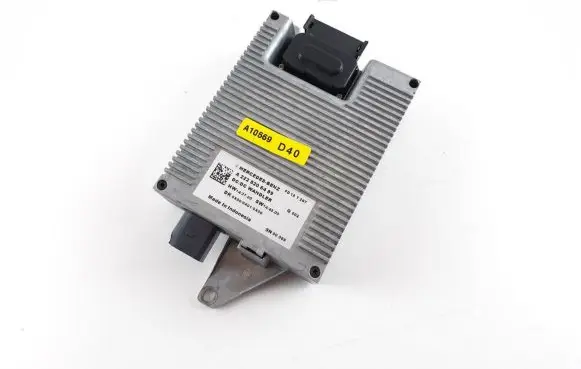Mercedes-Benz S W222 Voltage converter/converter module A2228206489