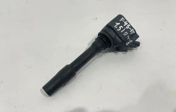 BMW 2 F46 High voltage ignition coil 8643360