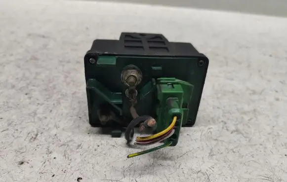 Peugeot 607 Glow plug pre-heat relay