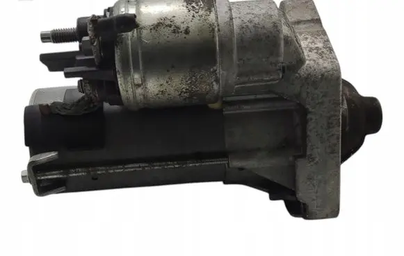 Renault Kangoo II Starter motor 233003329R
