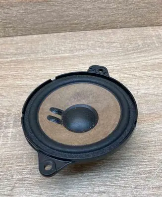 Audi A4 S4 B9 8W Panel speaker 8W0035454