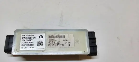 Chrysler Pacifica Sliding door control unit/module 68225094AE 68186017AF