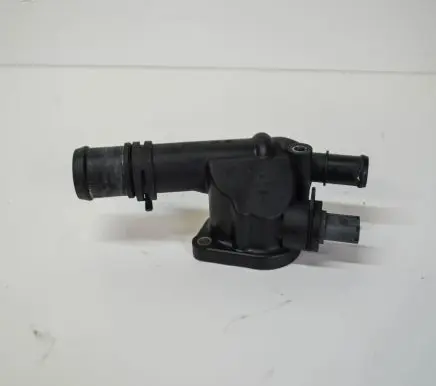 Volkswagen Touran I Thermostat housing 03G121132B