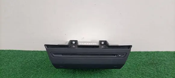 Mazda 3 III CD/DVD changer BJE8-669G0