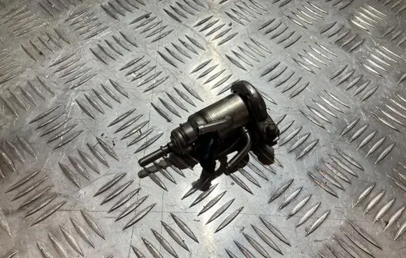 BMW 1 F40 AdBlue injector 8580209