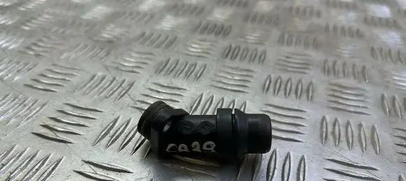 Toyota Avensis T270 Engine coolant pipe/hose
