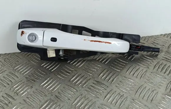 Dodge Durango Front door exterior handle 04589887AD