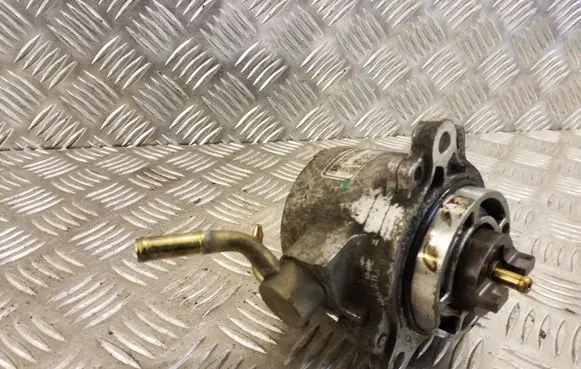 Mazda 6 Vacuum pump RF5C18G00 X2T58172