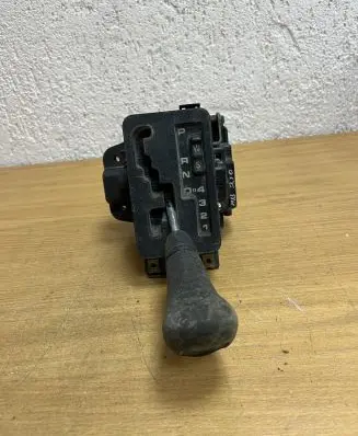 Mercedes-Benz E W210 Gear shifter/selector A2022670137 F2594