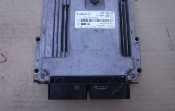 Ford Focus Engine control unit/module 12A650