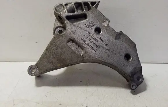 Audi Q3 8U Engine mounting bracket 03L199207