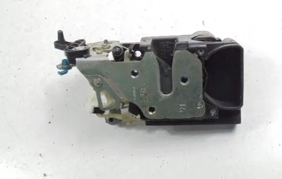 Chevrolet Rezzo Rear door lock