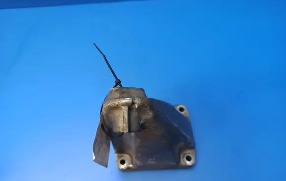 Mercedes-Benz E W211 Engine mounting bracket A6112230804