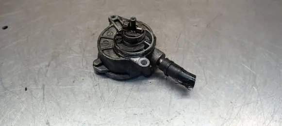 Mercedes-Benz C W203 Vacuum pump A6462300165 3011049R