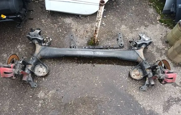 Renault Megane III Rear axle beam 