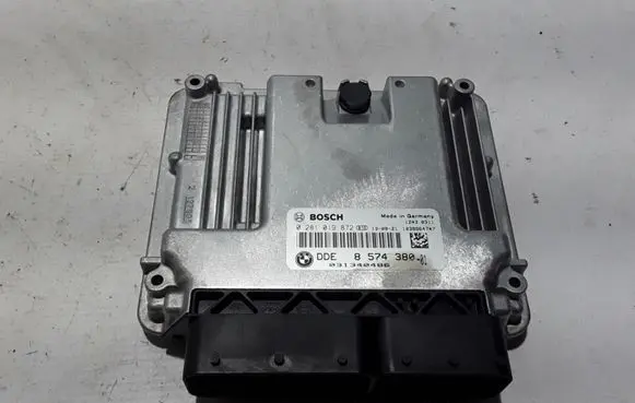 BMW 5 F10 F11 Engine control unit/module 8574380