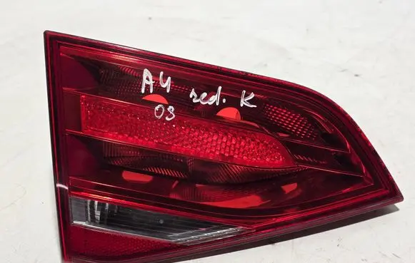 Audi A4 S4 B8 8K Tailgate rear/tail lights 8K5945093