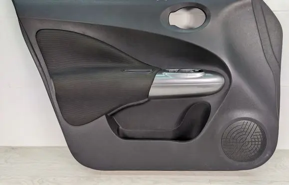 Nissan Juke I F15 Front door card panel trim 809011KB0A