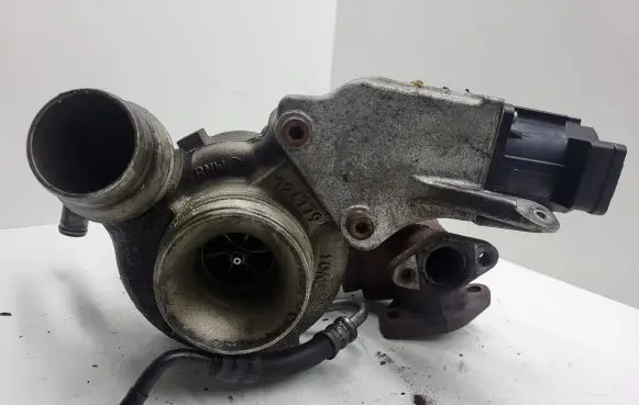 BMW 5 E60 E61 Turbo 724779 7797389