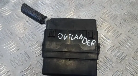 Mitsubishi Outlander Fuse box set 8565-A089