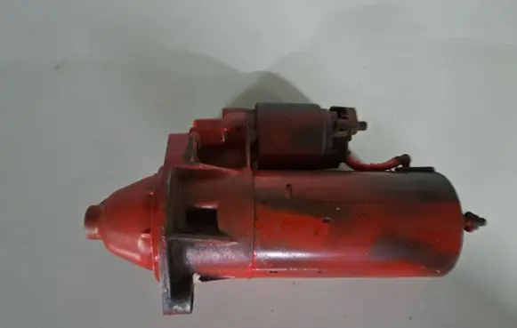 Volkswagen PASSAT B5.5 Starter motor 068911024G
