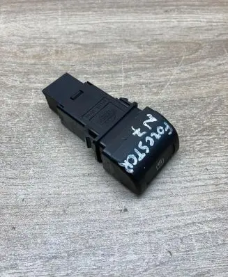 Subaru Forester SG Windscreen/window heater switch SubaruForester