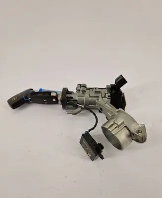 Opel Insignia A Ignition lock 13383062