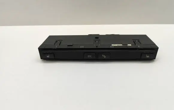 BMW 5 E60 E61 Seat heating switch 6985751 698575101 13580663