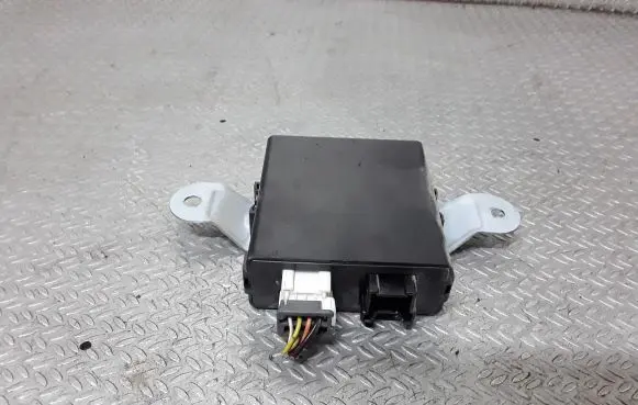 Hyundai Santa Fe Window wiper relay 9875026000
