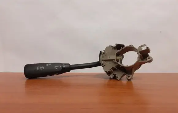 Mercedes-Benz E W210 Indicator stalk 2085450010 3390