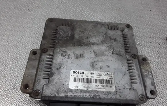 Renault Laguna I Engine control unit/module 0281001997 28FM0230