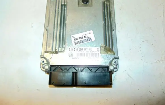 Audi A5 8T 8F Engine control unit/module 8K0907401 0281014014