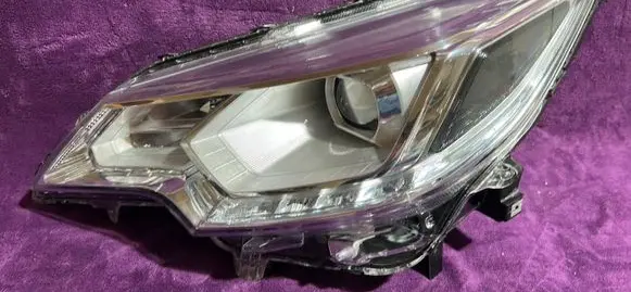 Mitsubishi Space Star Headlight/headlamp 8301D483