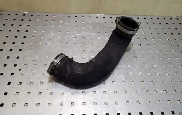 Audi A5 8T 8F Intercooler hose/pipe 8K0145709E