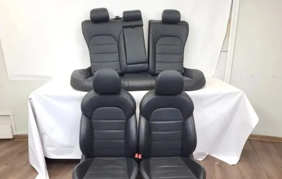 KIA Stinger Seat set 