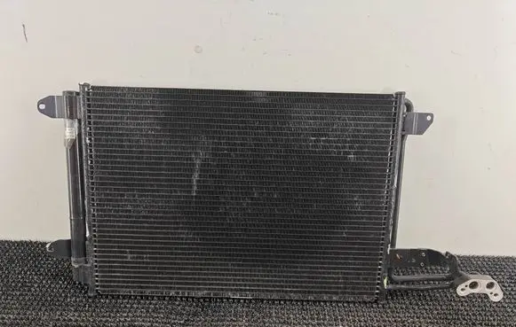 Volkswagen Golf VI A/C cooling radiator (condenser) 1K0820411AB 095A3