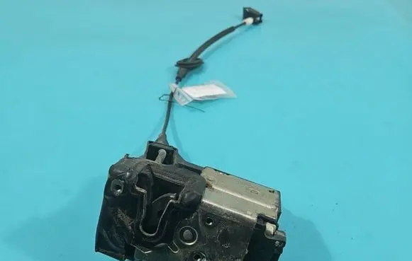Ford Fusion Front door lock IMPRK1561211