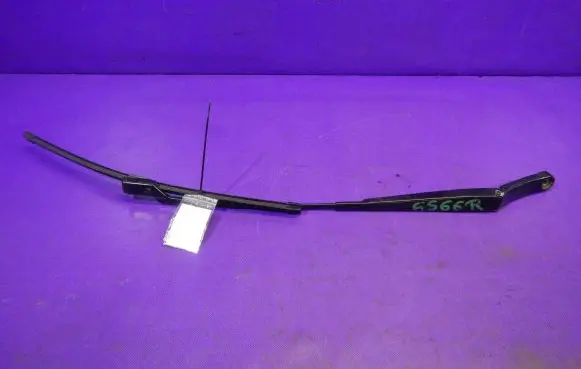 Volkswagen PASSAT B5.5 Front wiper blade arm 3C1955410B