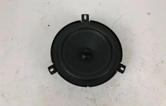 Maserati Levante Front door high frequency speaker 06700372880 8941038701A