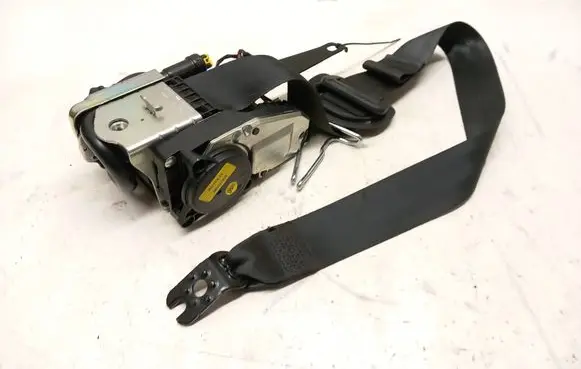 Volkswagen Arteon Front seatbelt