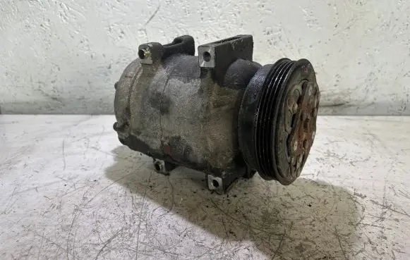 Opel Signum Air conditioning (A/C) compressor (pump)