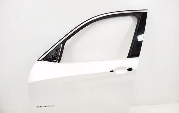 BMW X3 F25 Front door 7355803