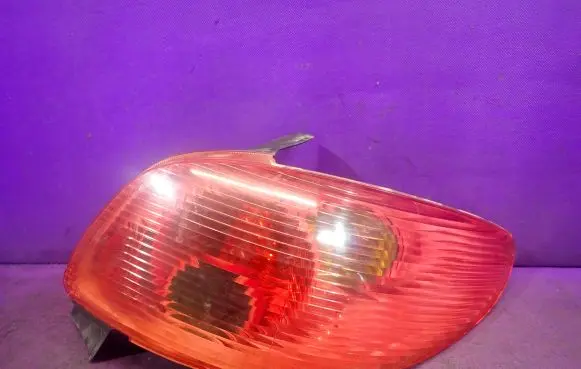 Peugeot 206 CC Rear/tail lights 2563
