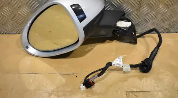 Porsche Macan (95B) Front door electric wing mirror 