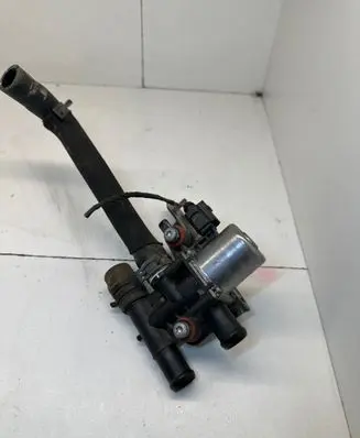 Audi A4 S4 B8 8K Coolant heater control valve 8E0820036