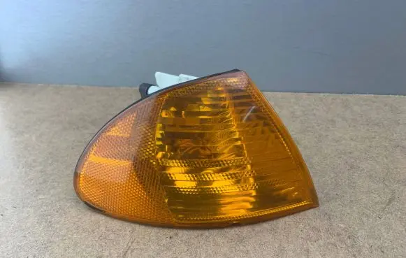 BMW 3 E46 Front indicator light 63136902766 6902766