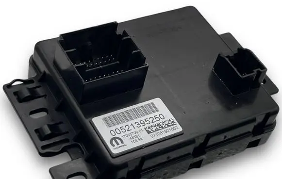 Jeep Renegade Central body control module S5129 00521395250