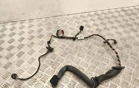 Mercedes-Benz C W204 Rear door wiring loom A2044400805