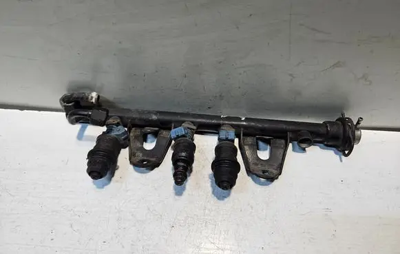 Audi 80 90 S2 B4 Fuel main line pipe 039113317A 039113317