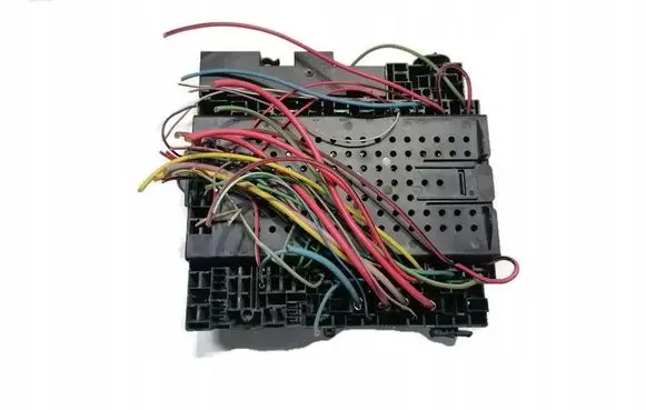 Volvo XC90 Fuse module 30657428